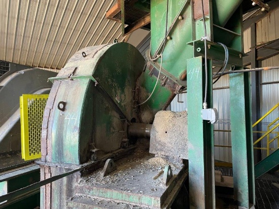 Metso IRC-594-74 Standard Duty 104inch Right Hand, 15 Knife, Gravity Feed, Gravity Discharge Whole T