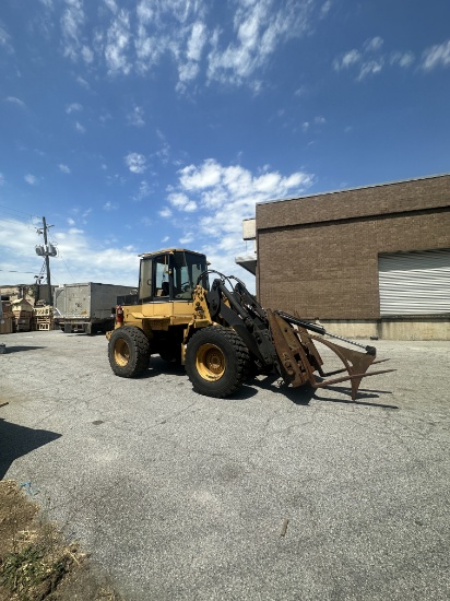 Cat IT24F Wheel Loader With Enclosed Cab (Tool Carrier), Quick Coupler, Rocklin 42inch F