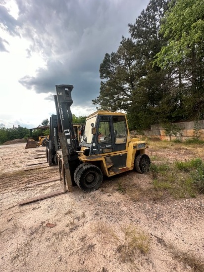 Cat DP70 15,500 Lb Forklift Dual Wheel With Solid Tires, All Weather Cab, Side Shift 4ft Forks
