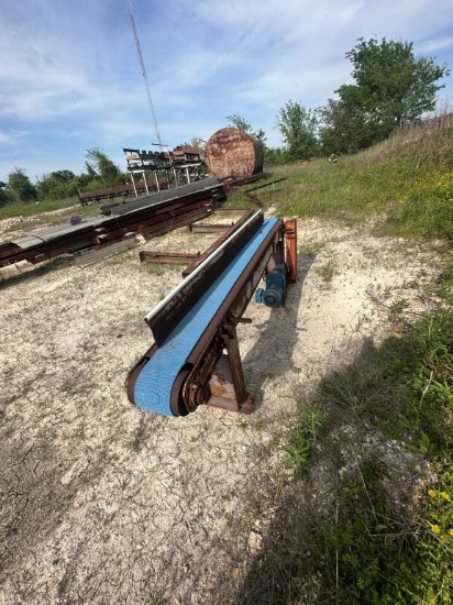 Cornell 6inch X 8ft 9inch Belt Conveyor With Material Crowder And Electric Drive Not Installed