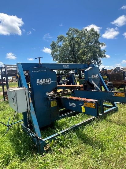 Baker Band DBL End Trim Saw MDL BBDET-0 With Belt Waste Conveyor, Hyd Drive. Not Installed. Located