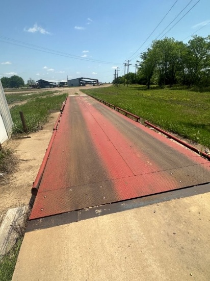 B-Tek 200,000 Lbs Scale With 72ft Steel Deck With Controls S/N TS-04166891
