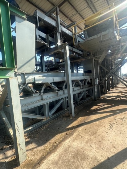 Dynamic Action 24inch X 26ft X 15inch Deep Balanced Vibratory Conveyor With 14inch X 24inch Transiti