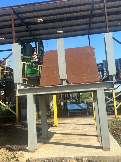 6ft X 10ft Heavy Duty Elevated Steel Log/Tie Bunk With Steel Plate Slide NOTE: This Lot Was Used In