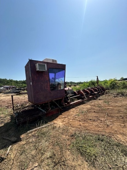 CMC Rosser Head Debarker, 14ft Bull Wheel Shaft, 50hp Motor on 12inch Steel Cutter Head, Cab and On-