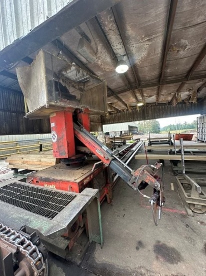 Morbark Series 2000 Stac Trac with 50ft of Track. Located at 1995 Lumber Rd., Henry, TN 38231. TN Sa