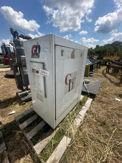 Gardner Denver 25hp Rotary Screw Air Compressor 125 PSI Mdl EFC99J02E. Located at 1995 Lumber Rd., H