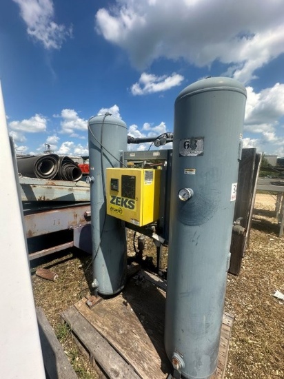 Zeks Desiccant Compressed Air Dryer Mdl 500ZPA1H0000 115 Volt, S/N WCH1007620. Located at 1995 Lumbe