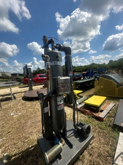 AirTek Single Tower Desiccant Compressed Air Dryer Mdl TDS5200, S/N T01334-05D. Located at 1995 Lumb
