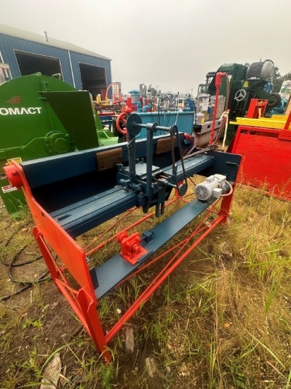 Michigan 48inch Straight Knife Grinder, 3 Phase. Needs Grinder Head, S/N 429. Located at 2680 Hwy 2