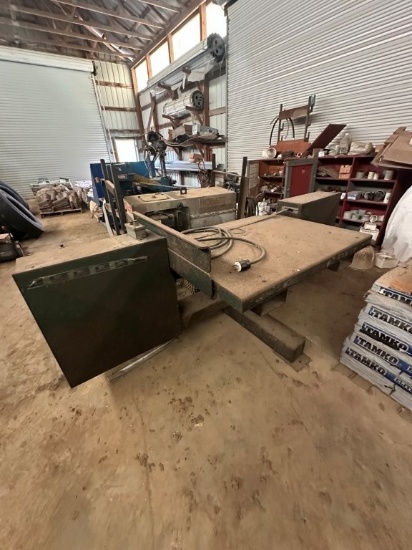 Band Pallet Dismantler. Located at 1490 Hwy 100 W., Centerville, TN 37033. TN Sales Tax 9.75%