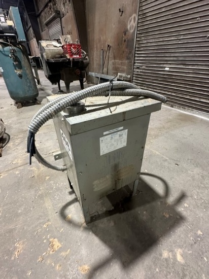 Dongan 25 KVA Single Phase Transformer. Located at 2898 Crestridge Rd., Centerville, TN 37033. TN Sa