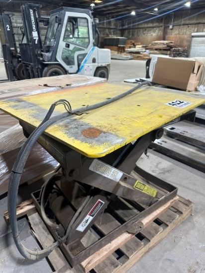 33inch x 42inch 4000 Lb Scissor Lift Table. Located at 2898 Crestridge Rd., Centerville, TN 37033. T