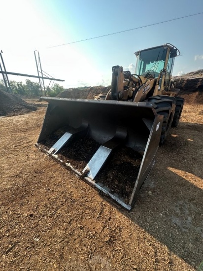 Pin-on High Lift Dump Bucket 10ft Wide, Fits John Deere Loader. Located at 201 Tobacco Rd., Bowling