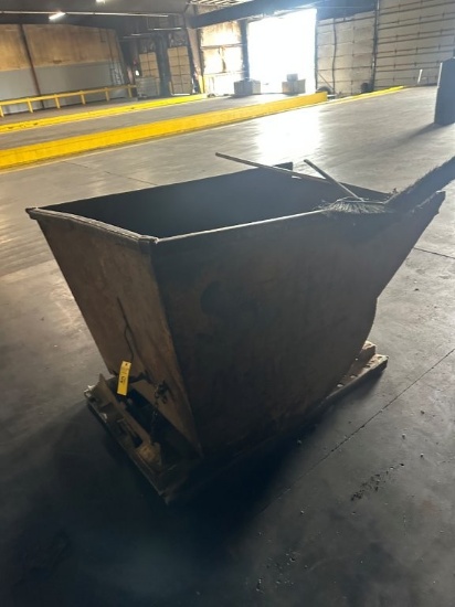 3 Ft X 4 Ft X 3 Ft Tall Self-Dumping Hopper. Located 201 Tobacco Rd., Bowling Green, KY 42101. KY St