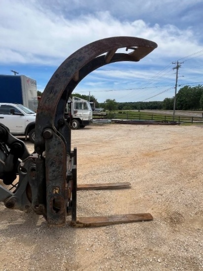 Rockland 4ft Fork Attachment with Top Clamp, Quick Coupler Fits Volvo and JCB. Located at 2680 Hwy 2