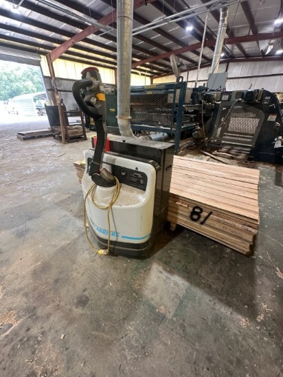 Unicarrier 24 Volt Electric Pallet Jack Mdl WLXT2W7S22V, S/N 2W75-9307114. Located at 1490 Hwy 100 W