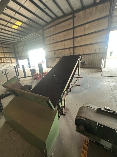 Winston 4 Ft Stick Stacking Belt,Electric Drive. Located at 3360 Cansler Circle., Maiden, NC 28650.