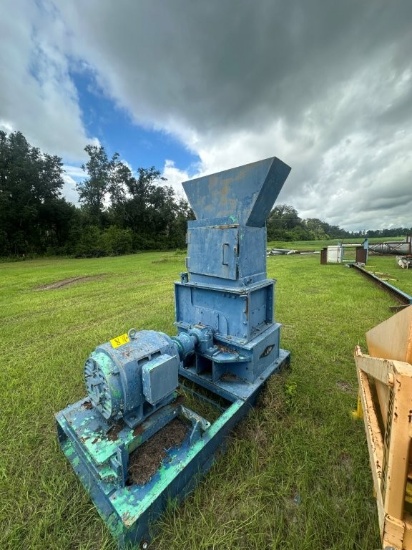 Lamb 24inch Vertical Feed Hog with 100hp Motor