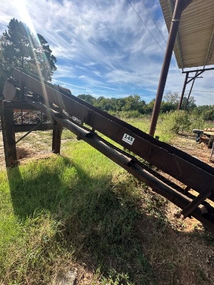 18ft Drag Chain Conveyor with 9inch Flights Spaced at 32inch, Belt Driven Gear Box with Baldor 3hp 3