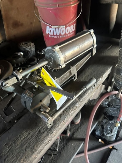 Armstrong Air Operated Circular Saw Tooth Swage