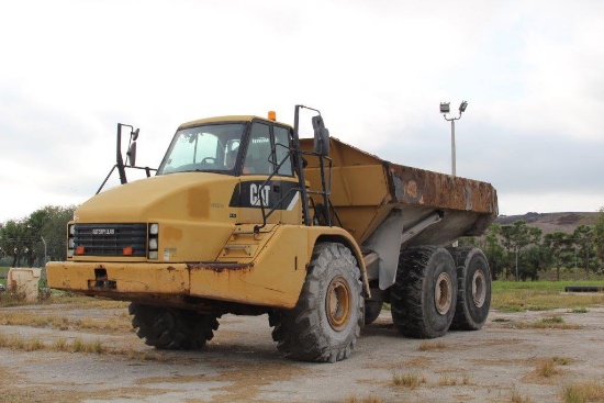 2010 CAT 740 Off Road Dump