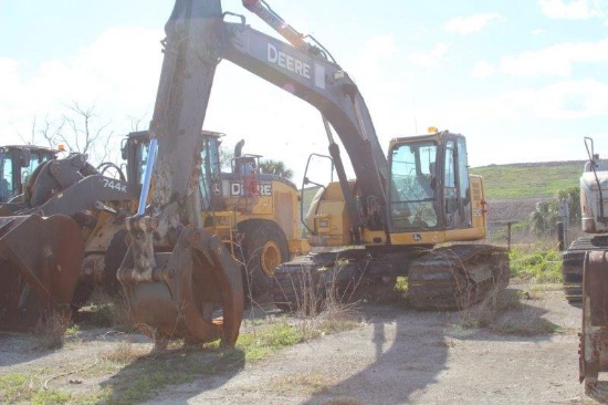 2010 JOHN DEERE FF225DX EXCAVATOR