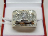 14K WHITE GOLD DIAMOND RING