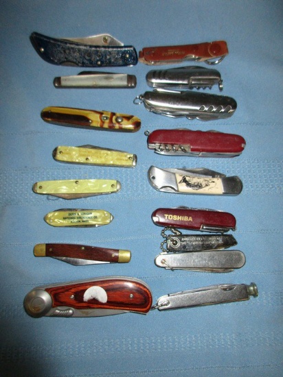 17 FOLDING POCKET KNIVES