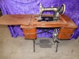 ANTIQUE FLORENCE ROTARY TREDLE SEWING MACHINE