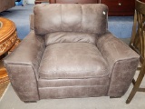 SOFT GREY LEATHER RELAXING CHAIR