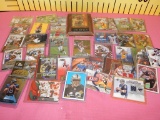 MIXED LOT OF SPORTSCARDS SOME SIGNED