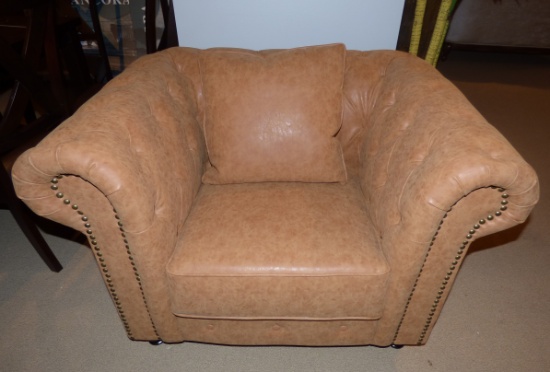 TUFTED OVERSIZED ELEGANT CHAIR - BROWN COLOR