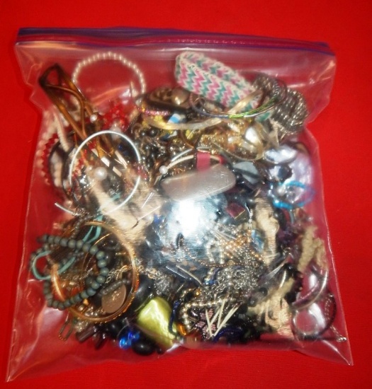 3 POUND BAG OF ASSORTED COSTUME JEWELRY