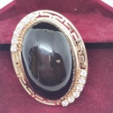 14KT YELLOW GOLD ONYX AND DIAMOND RING