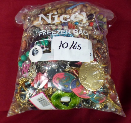 ESTATE 10 POUND BAG OF ASSORTED COSTUME JEWELRY