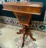 ANTIQUE VICTORIAN SEWING END TABLE STAND