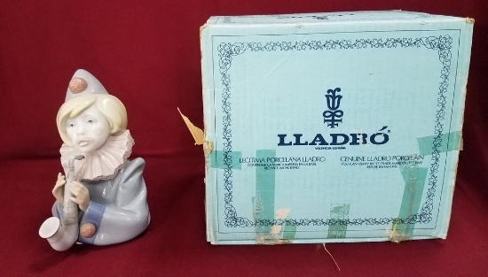 LLADRO CLOWN PLAYING SAX WITH ORIGINAL BOX