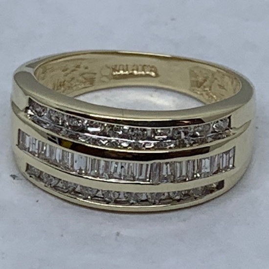 14KT YELLOW GOLD DIAMOND RING