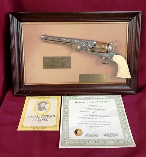 GENERAL CUSTER'S REVOLVER BY THE FRANKLIN MINT ON WALL PLAQUE