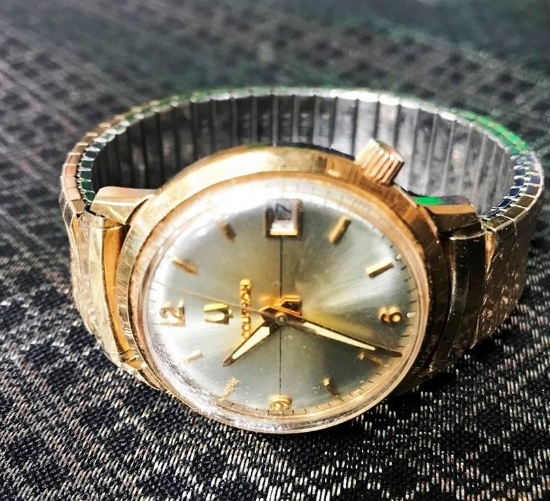 VINTAGE BULUVA WATCH  - SEE PICTURES DETAILS