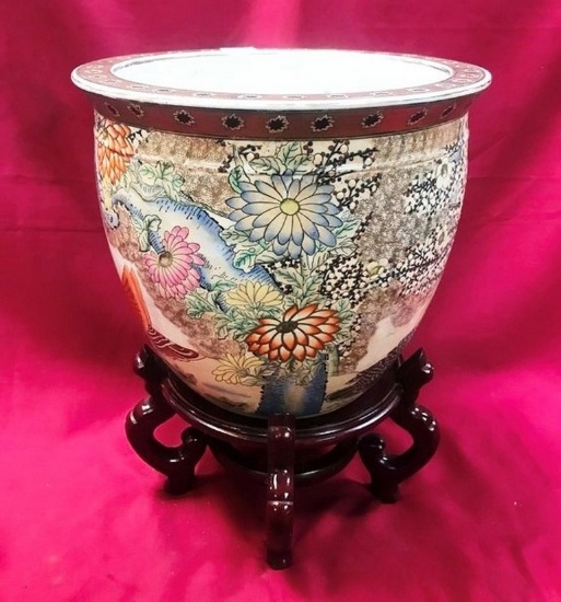 19" TALL DECORATIVE FISHBOWL ON STAND (VINTAGE)