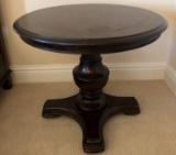 ROUND THOMASVILLE PEDESTAL TABLE LAMP
