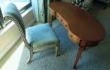 KIDNEY SHAPED DESK & W/ NICE DESK CHAIR