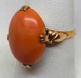 14KT GOLD ANTIQUE CORAL RING