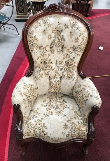 MAHOGANY TUFTED ARM CHAIR - FLORAL PRINT