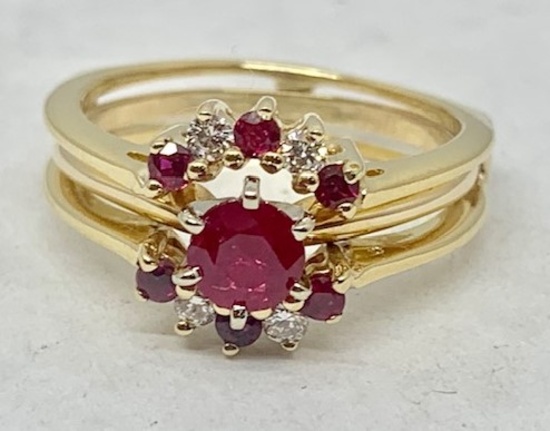 14KT YELLOW GOLD 1.05CTS RUBY AND .12CTS DIAMOND RING