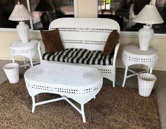 8PC WHITE RATTAN PATIO SET - LOVESEAT, COFFEE TABLE, (2)END TABLES, (2) TRASH CANS & (2) TABLE LAMP