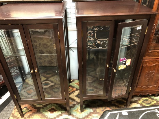 LOT OF TWO SQUARE DISPLAYED CURIO CABINETS