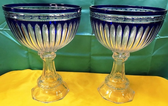 LOT OF TWO BLUE COMPOTE FRUIT BOWLS BY OLD WILLIAMSBURG